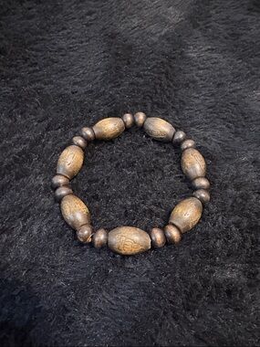 Wood Bead Stretch Bracelet in Brown